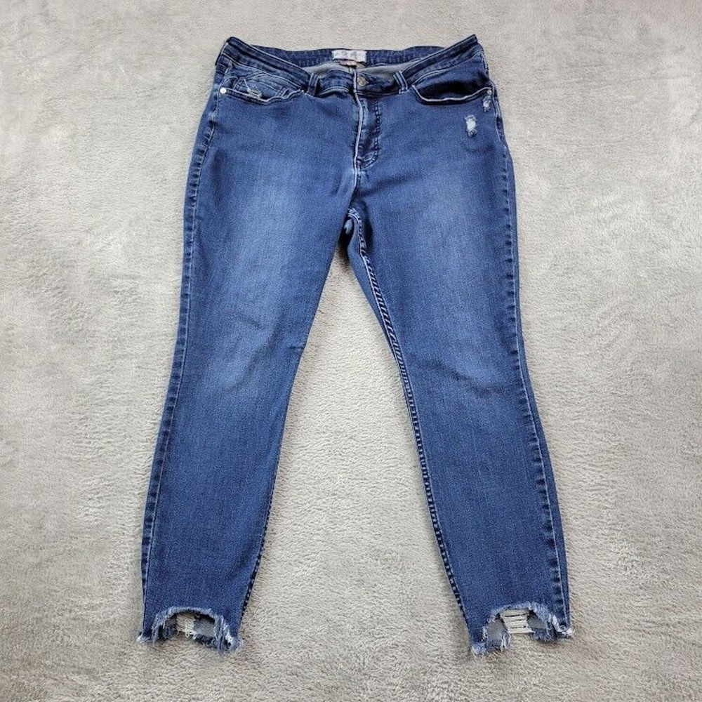 We The Free Jeans Womens 34 Blue CRVY Destroyed Raw Hem Measures 34X25